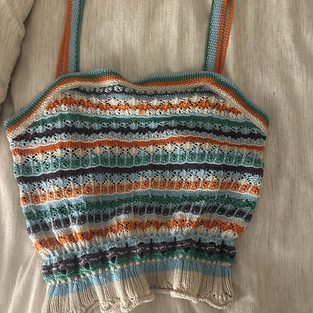 Line and Dot knit tank top… Brand new with tags. Size large. Fits true to size.